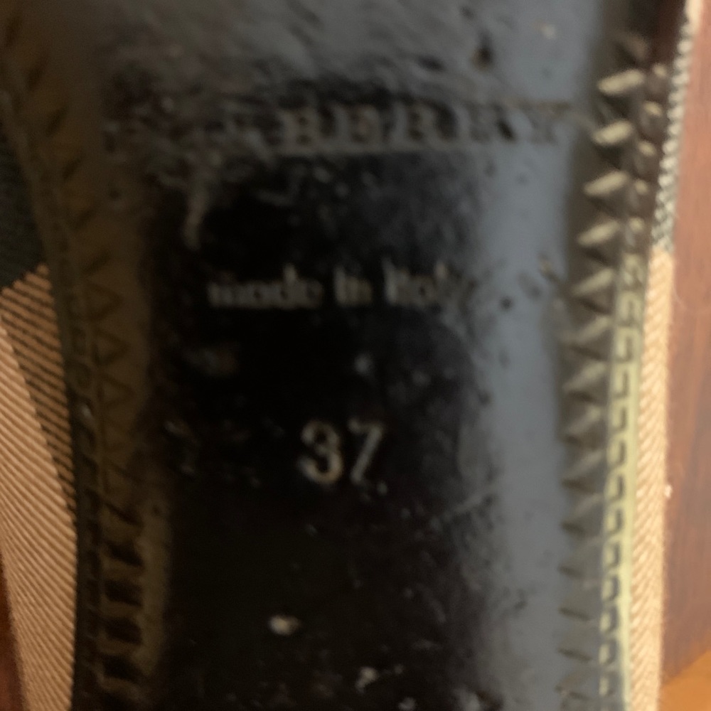 Burberry logo plaid loafers - Picture 2 of 5